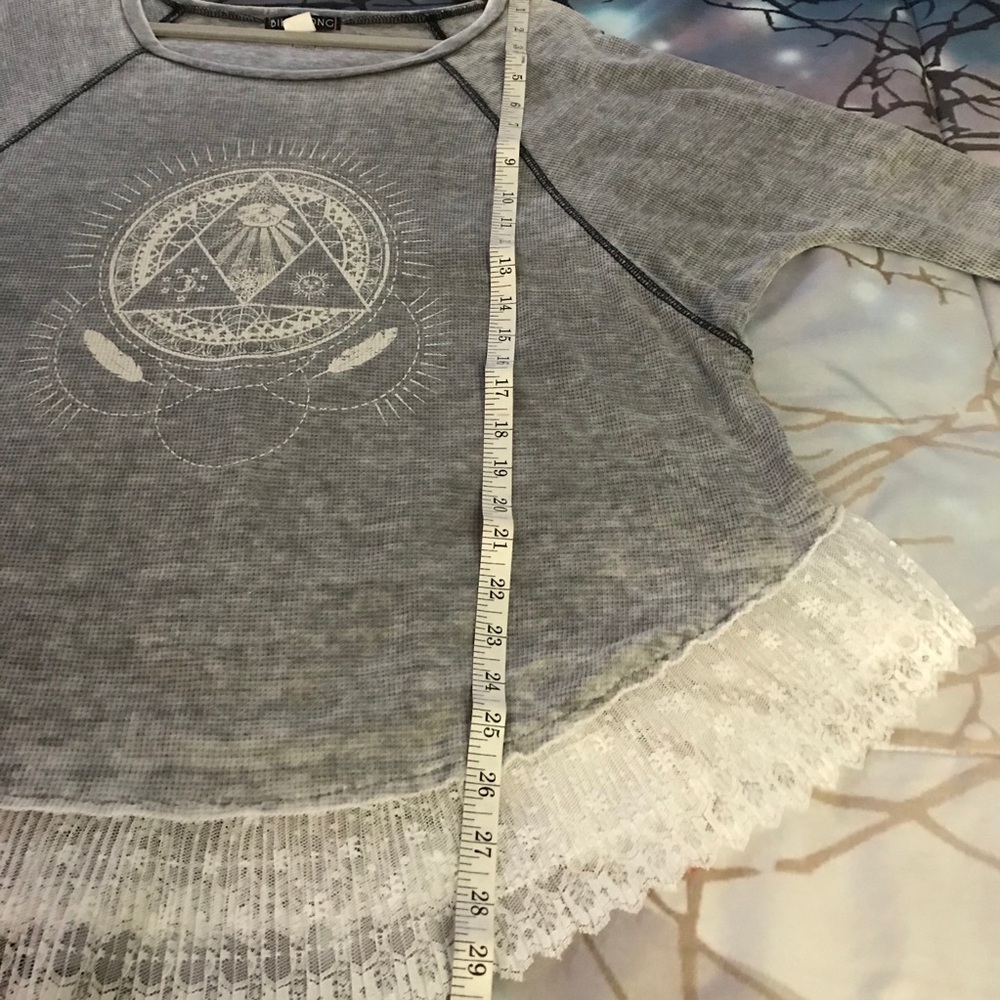 Mystical Billabong long sleeve top - Picture 8 of 14